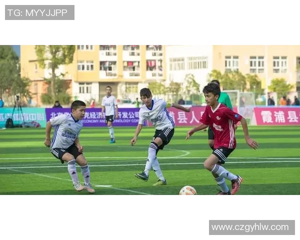 球星手机壳与足球元素完美融合 引领时尚潮流新风尚